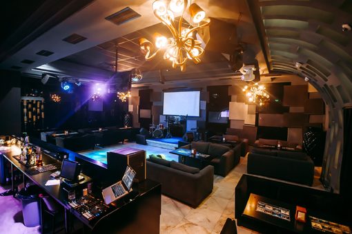 Ресторан Санта Барбара Клуб / Santa Barbara Club. Караоке зал до 45 человек