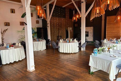 Ресторан Санпарк Гриль Бар / Sunpark Grill Bar. Летний зал до 60 человек