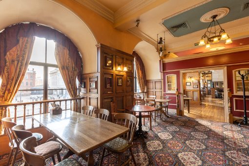 Ресторан Вильям Басс / The William Bass Pub. Зал 1-го этажа