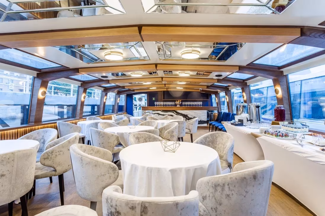 Теплоход Москва 73 Салон теплохода