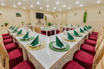 Поминальная трапеза Помним-любим на Будапештской. Большой зал, фото 3