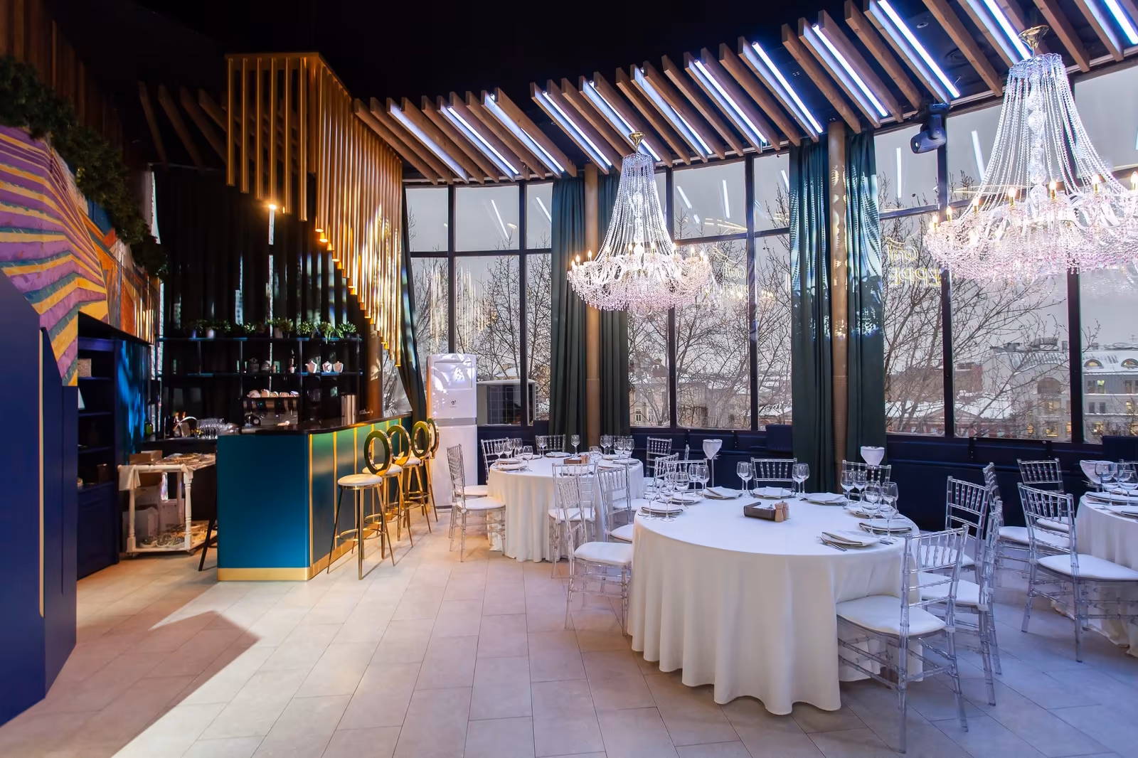 Панорамный ресторан Граф Цеппелин / Graf Zeppelin Основной зал