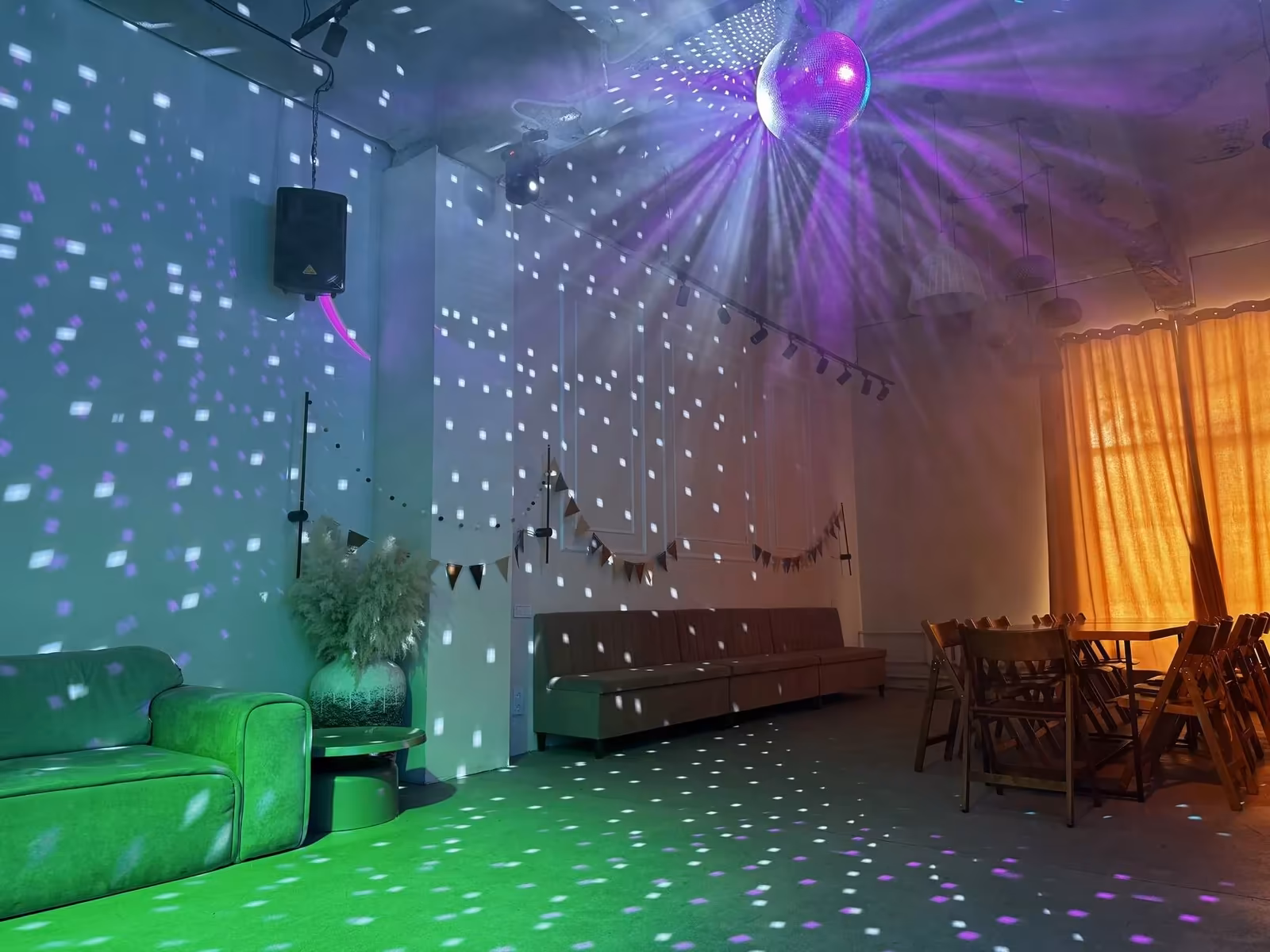 Белый Лофт / White Loft Основной зал