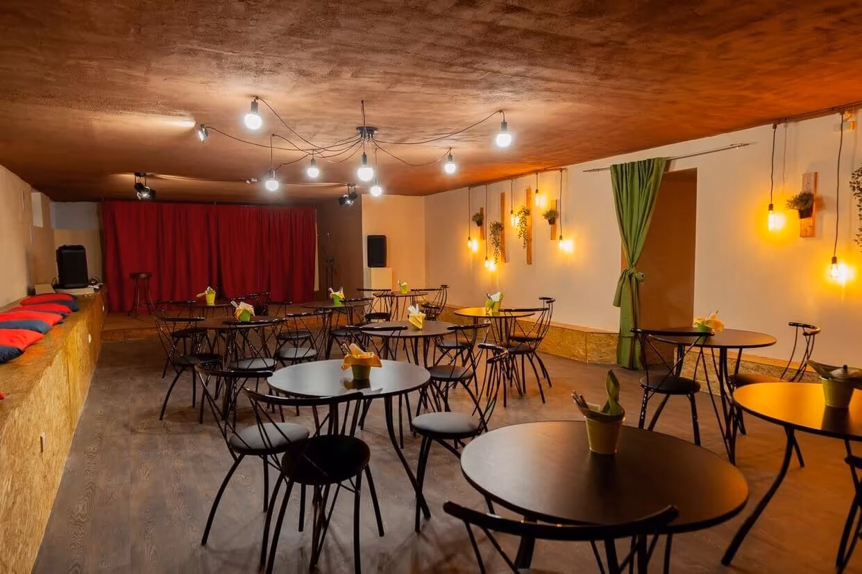 Кафе Кофе Арт Холл / Coffee Art Hall Основной зал