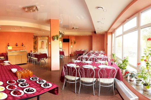 Кафе К-Визит Токсово. Основной зал, фото 2
