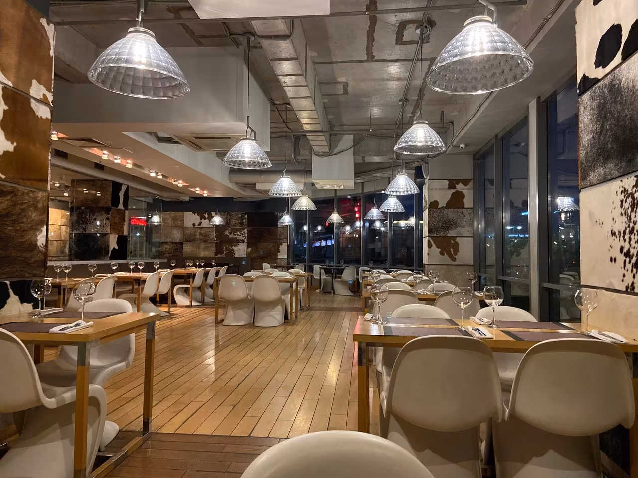 Ресторан Коровабар / Korovabar