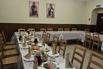 Поминальная трапеза Помним-любим на Стачек. Основной зал, фото 5