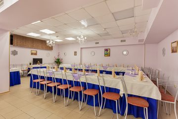 Поминальная трапеза Помним-любим на Есенина. Основной зал, фото 3