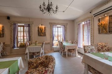 Загородный комплекс Старая Мельница. Каминный зал ресторана Черемша, фото 10