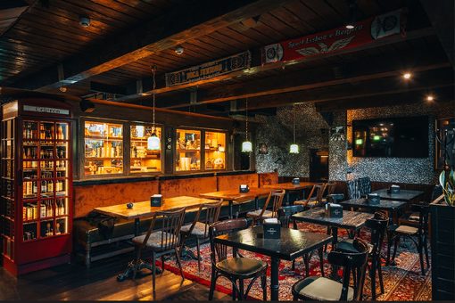 Паб Финнеганс / Finnegan’s на Московском. Основной зал, фото 3