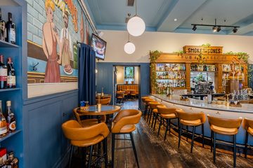 Ресторан Смоки Бонс / Smokey Bones. Барный зал, фото 5