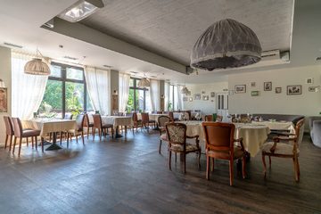 Ресторан Строганов Бар и Гриль / Stroganoff Bar and Grill. Белый Зал, фото 6