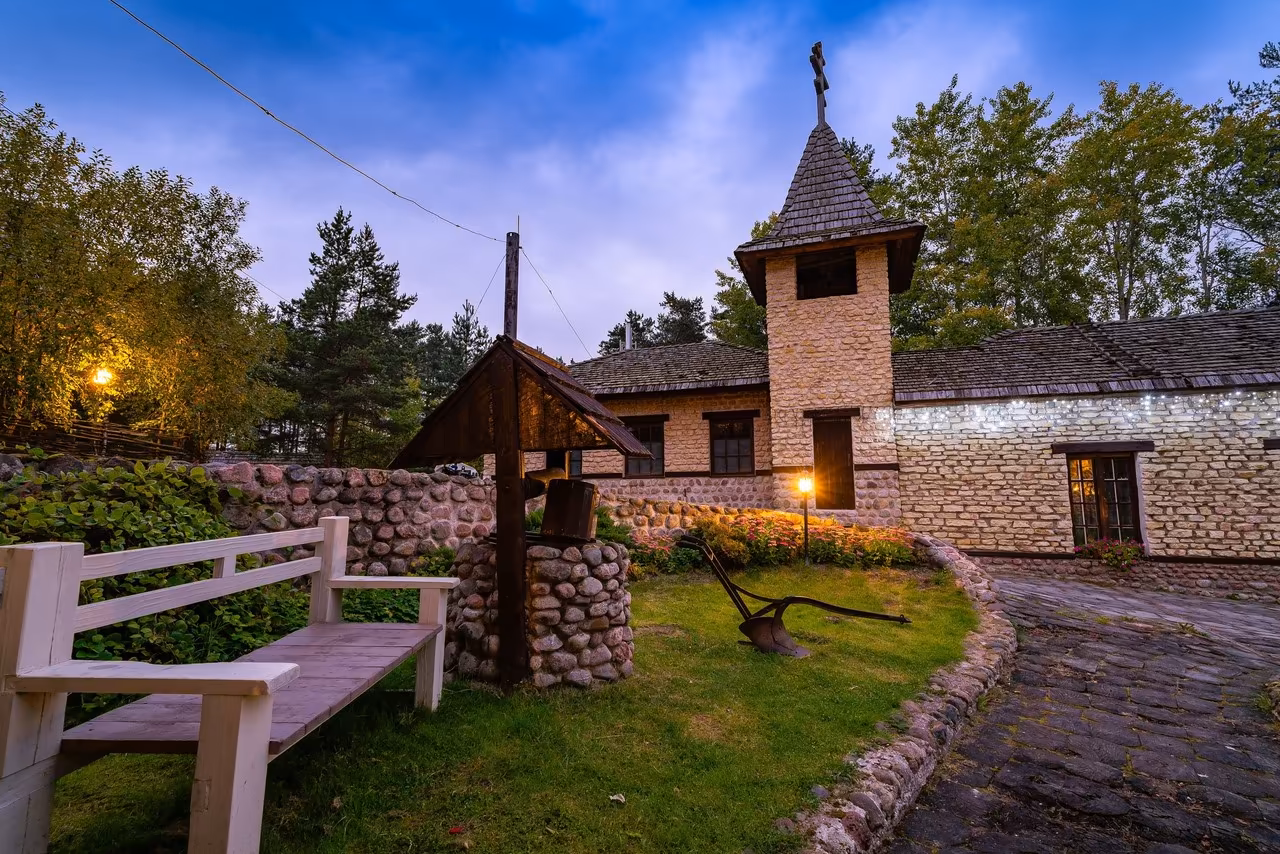 Загородный комплекс Старая Мельница Территория