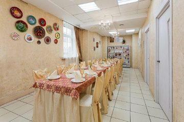 Поминальная трапеза Помним-любим на Пятилеток. Гранатовый зал, фото 3