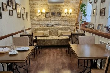 Голден Кафе / Golden Cafe. Основной зал, фото 2