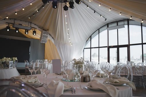 Банкетный зал Ивент Руф / Event Roof. Шатёр до 120 человек. Фото 5