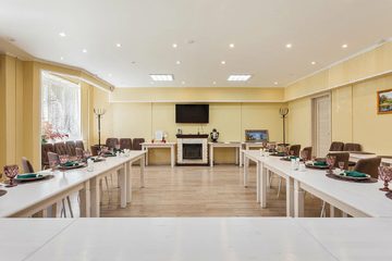 Поминальная трапеза Помним-любим на Гаккелевской. Большой зал, фото 7