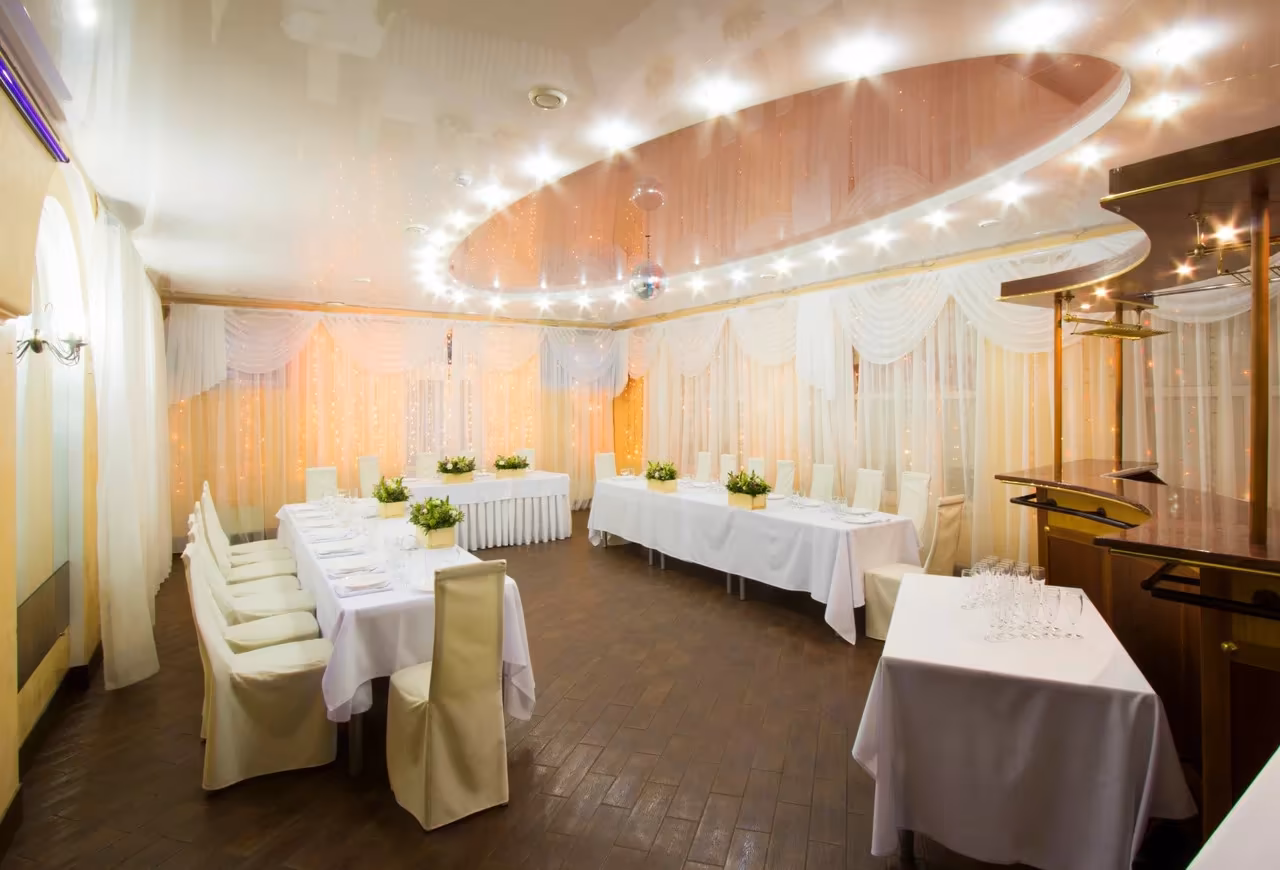 Ресторан К-Визит Красный зал