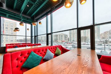 Ресторан Феромон Гражданка. Основной зал, фото 7