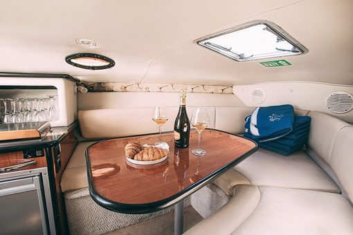 Катер Чапараль 240 Сильвер / Chaparral 240 Silver. Катер, фото 7