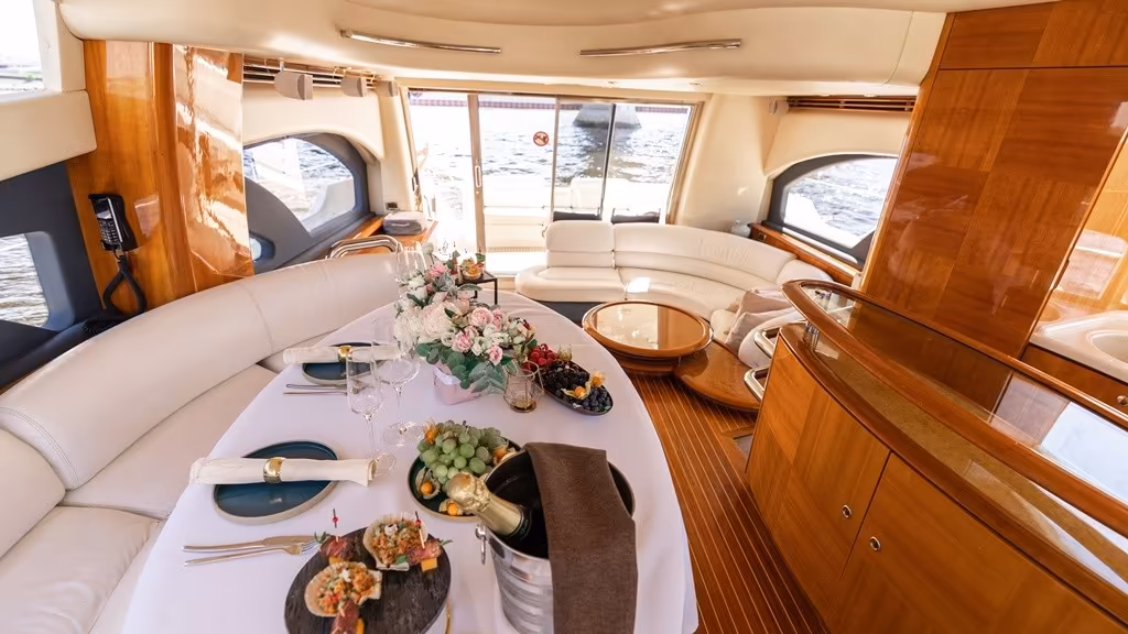Яхта Азимут / Azimut 55 Яхта