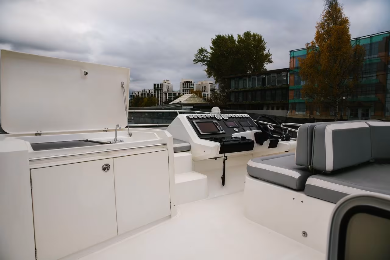 Яхта Азимут / Azimut 65 Яхта