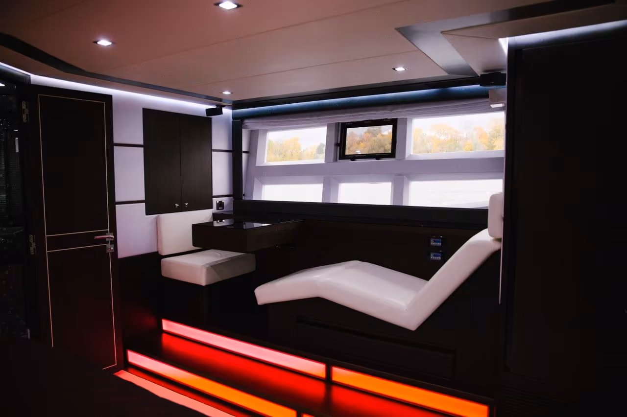Яхта Азимут / Azimut 65 Яхта