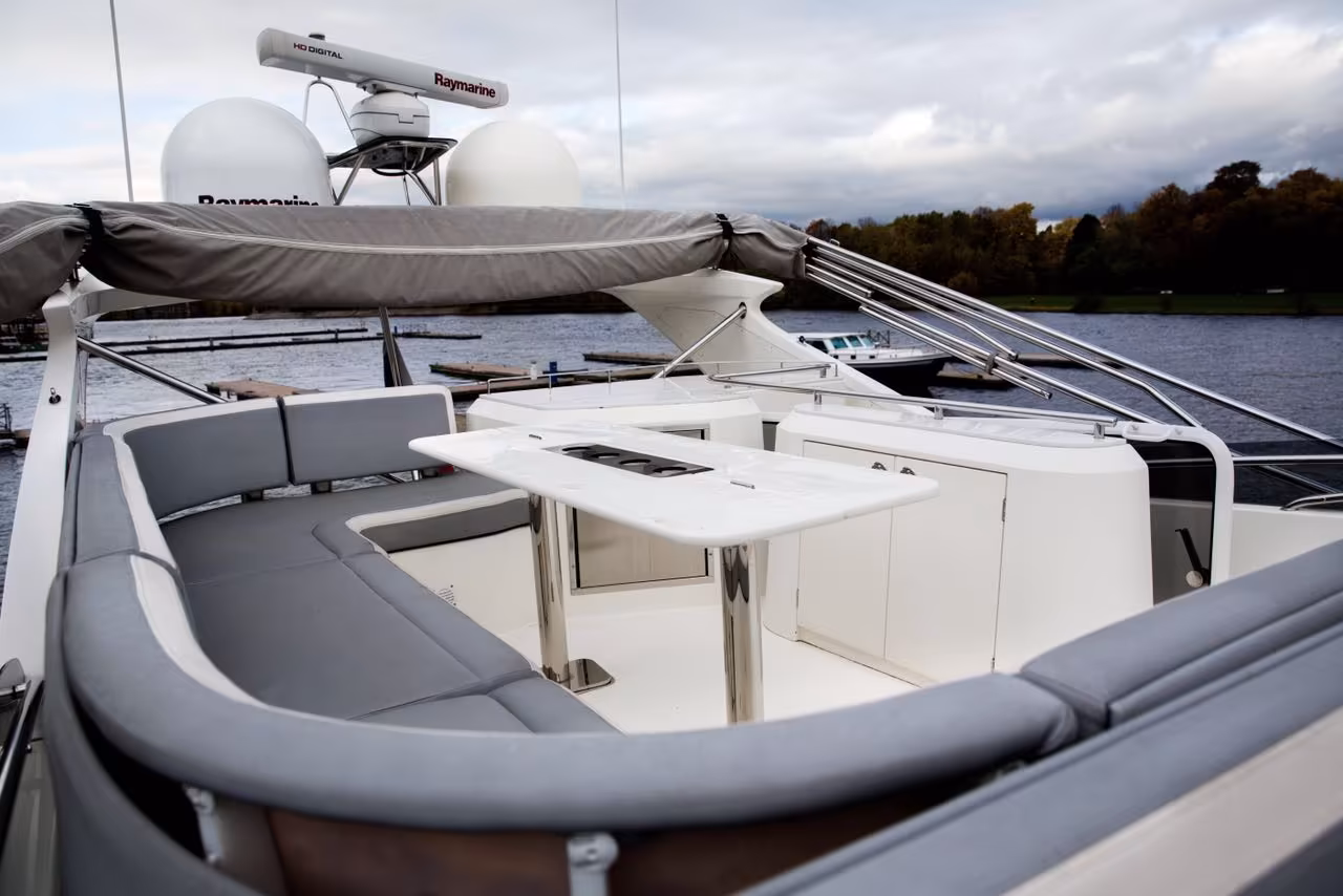 Яхта Азимут / Azimut 65 Яхта