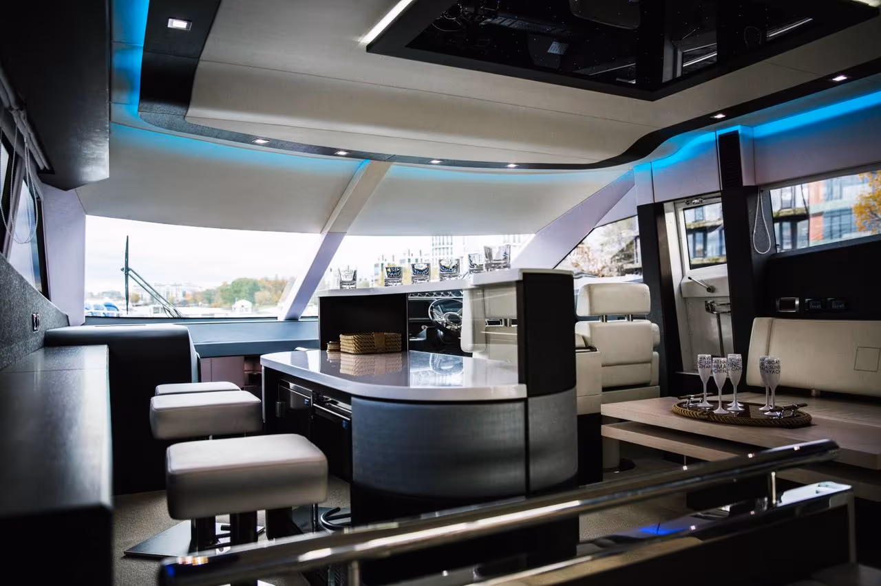 Яхта Азимут / Azimut 65 Яхта