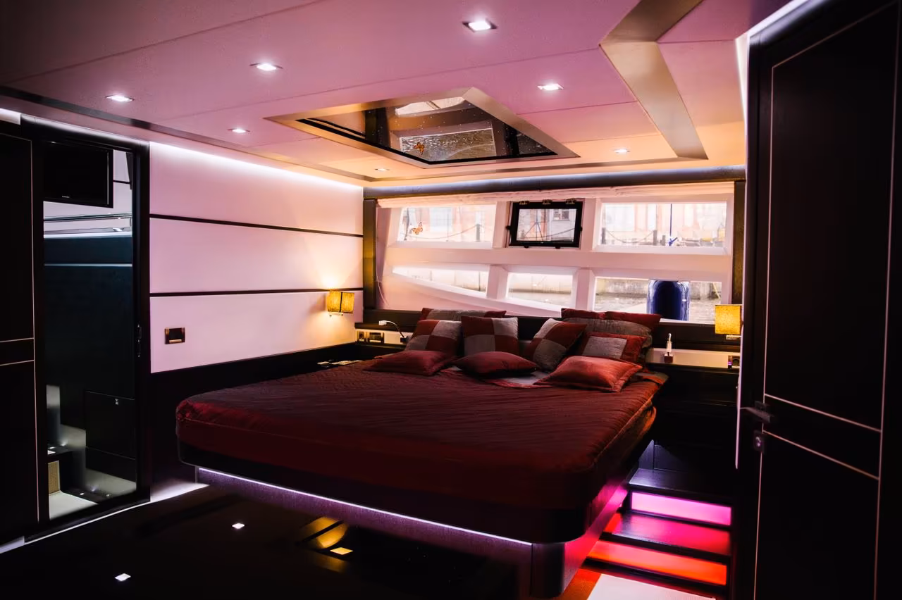 Яхта Азимут / Azimut 65 Яхта