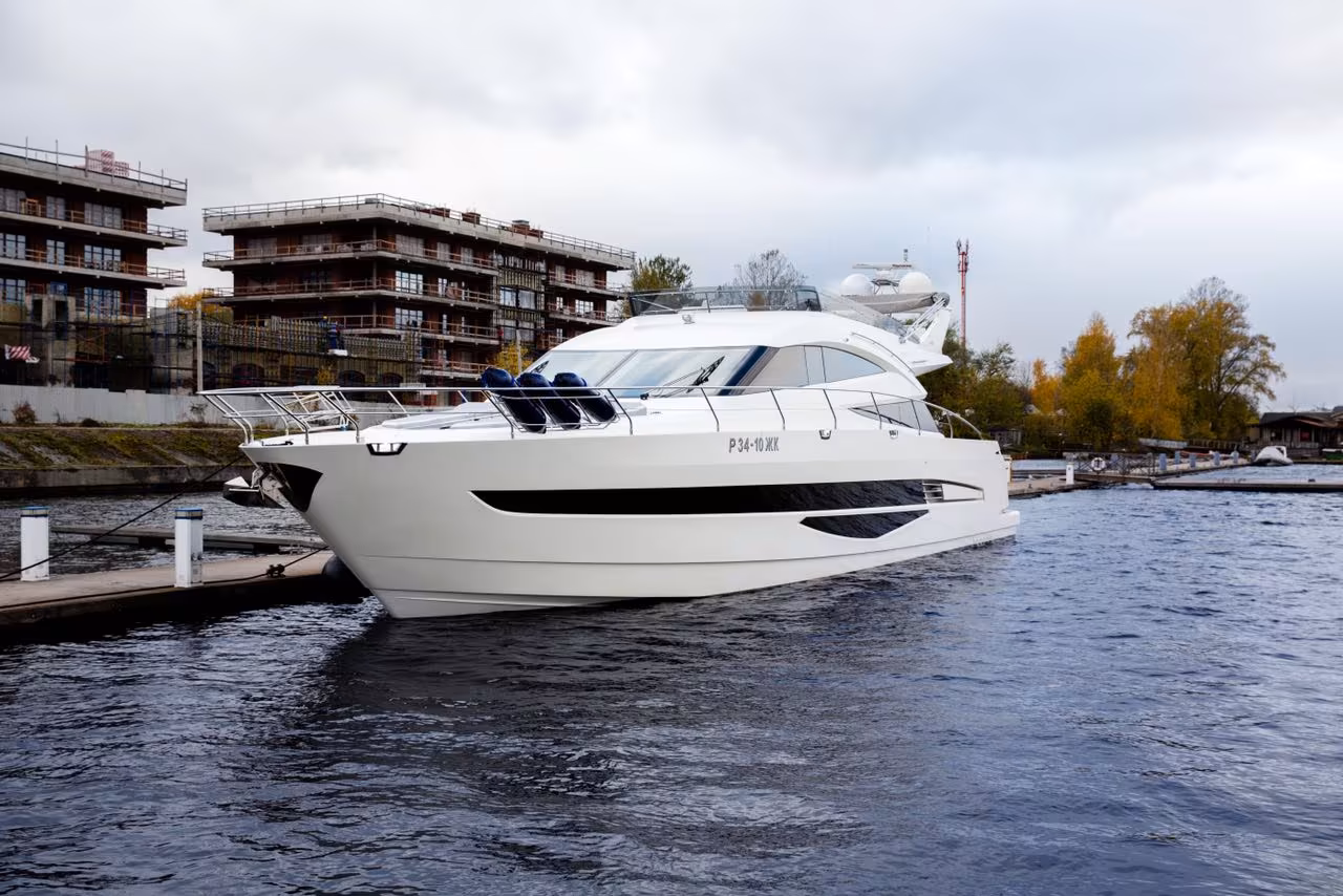 Яхта Азимут / Azimut 65
