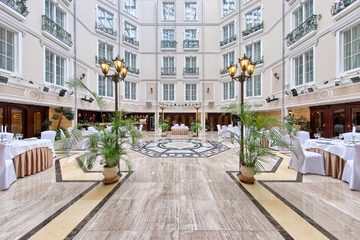 Ресторан Гранд Отель Эмеральд / Grand Hotel Emerald. Атриум, фото 2