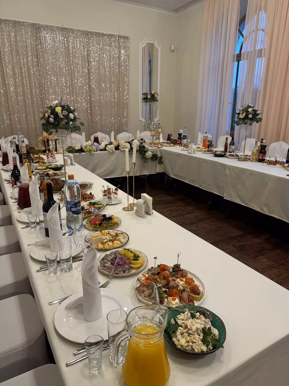 Особняк в парке Сосновка Банкетный зал