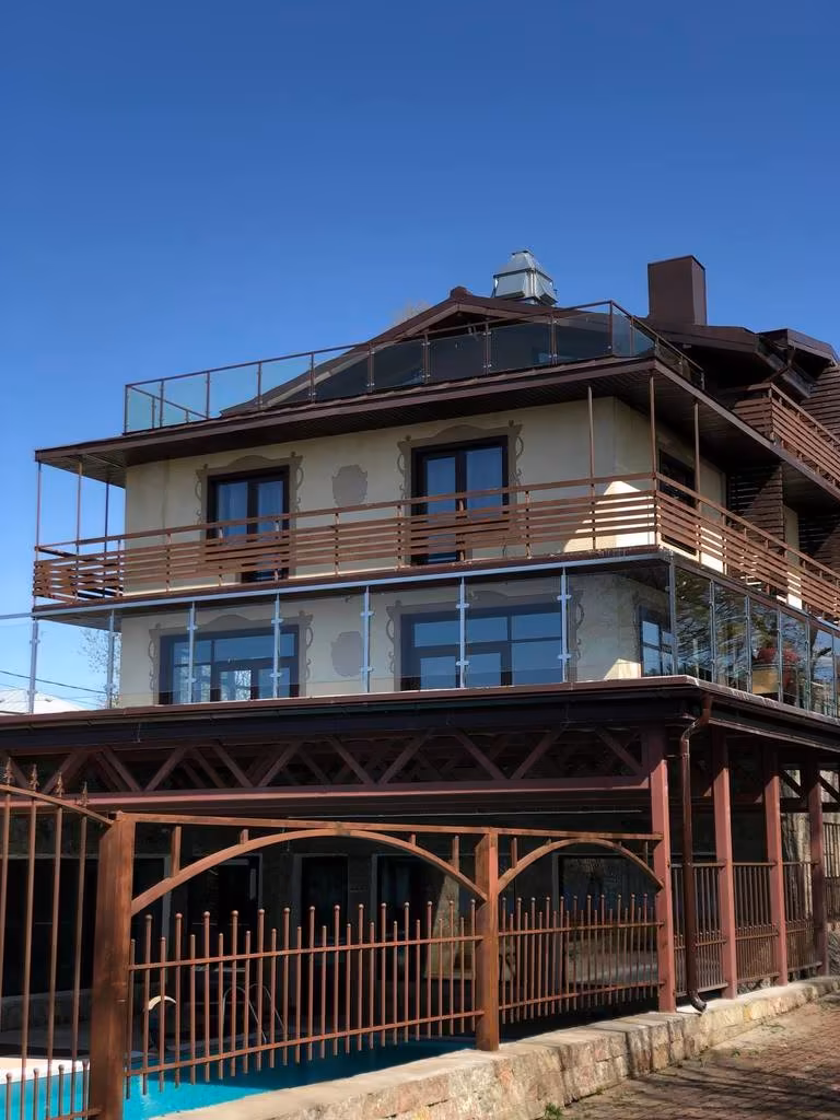 Ресторан Хюгге на озере