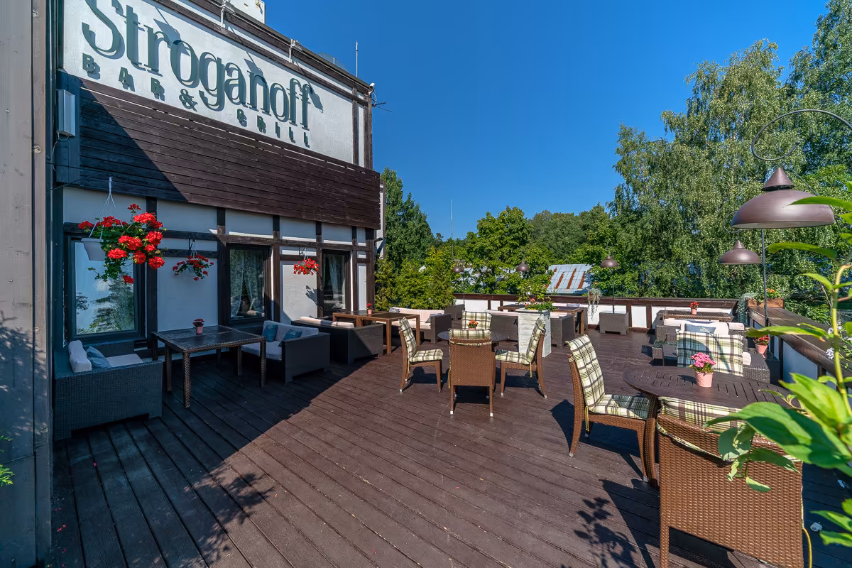 Ресторан Строганов Бар и Гриль / Stroganoff Bar and Grill Терраса