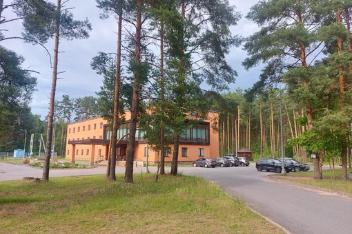 Загородный ресторан Овертайм. Вид с улицы