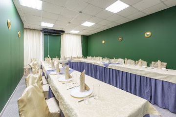 Поминальная трапеза Помним-любим на Богатырском. Средний зал, фото 2