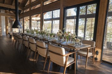 Загородный клуб Ви Лодж / We Lodge. Ресторан Хвой, фото 1