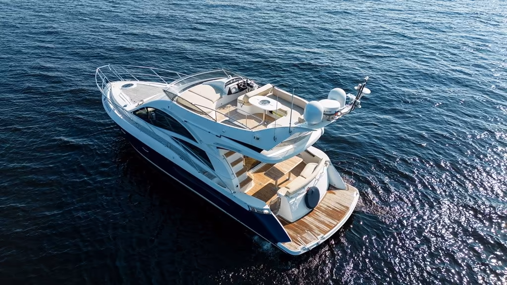 Яхта Галеон / Galeon 440 Яхта