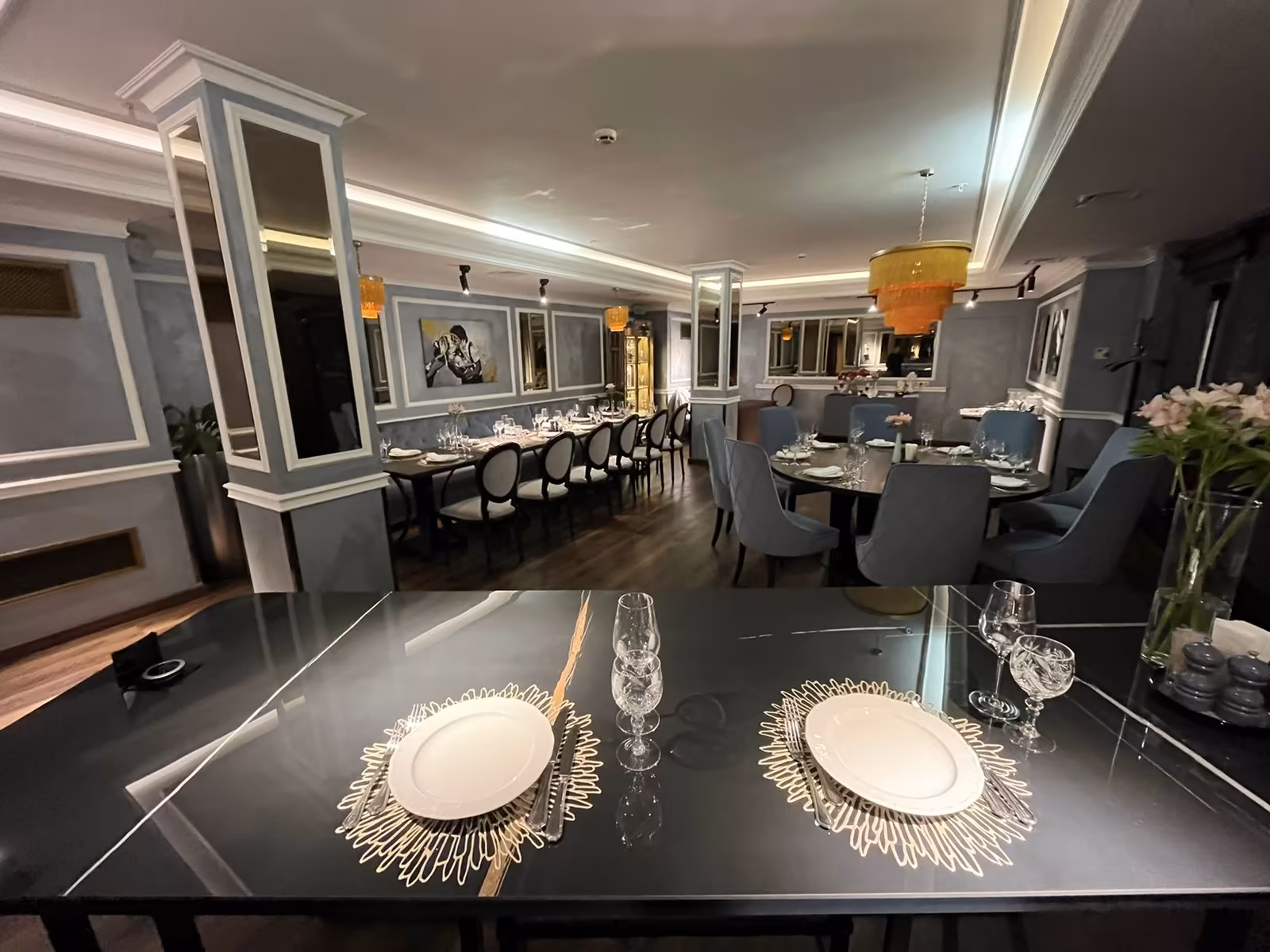 Ресторан Гранд Отель Эмеральд / Grand Hotel Emerald