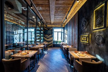 Ресторан Брассерия Крик / Brasserie Kriek на Невском. Пространство ресторана, фото 9
