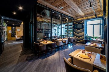 Ресторан Брассерия Крик / Brasserie Kriek на Невском. Пространство ресторана, фото 7
