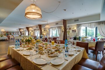 Ресторан Строганов Бар и Гриль / Stroganoff Bar and Grill. Зал на 2-м этаже, фото 5
